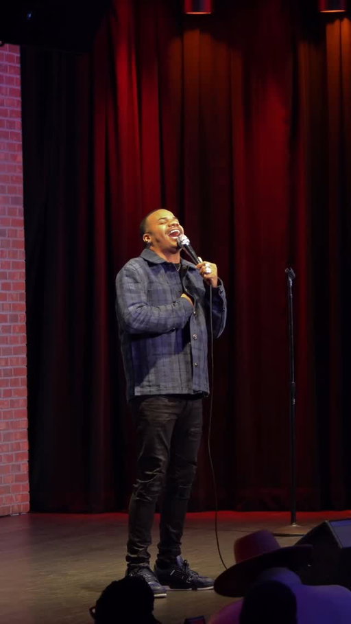 A Wendy’s Love Story 😂😂😂😂😂😂 #crowdwork #Standupsundays 

🎥 @dshearesjr @1andrewrose