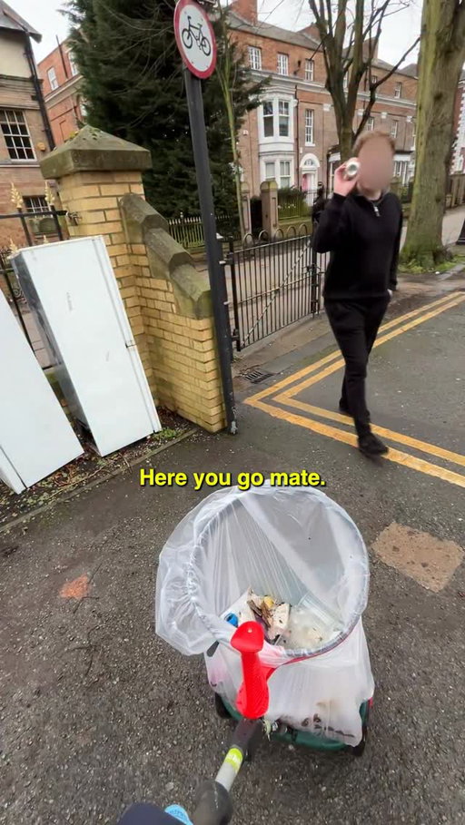1 follow = 1 litter picked 😯 Day 211 - Litter picking challenge 🚯