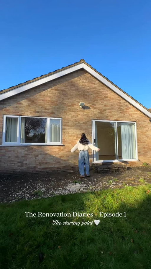 Renovation Diaries - Episode 1: The starting point!! 🏡 

A walk through of the house as it was before and what it will become 😆🤍

#reno #renovation #renodiaries