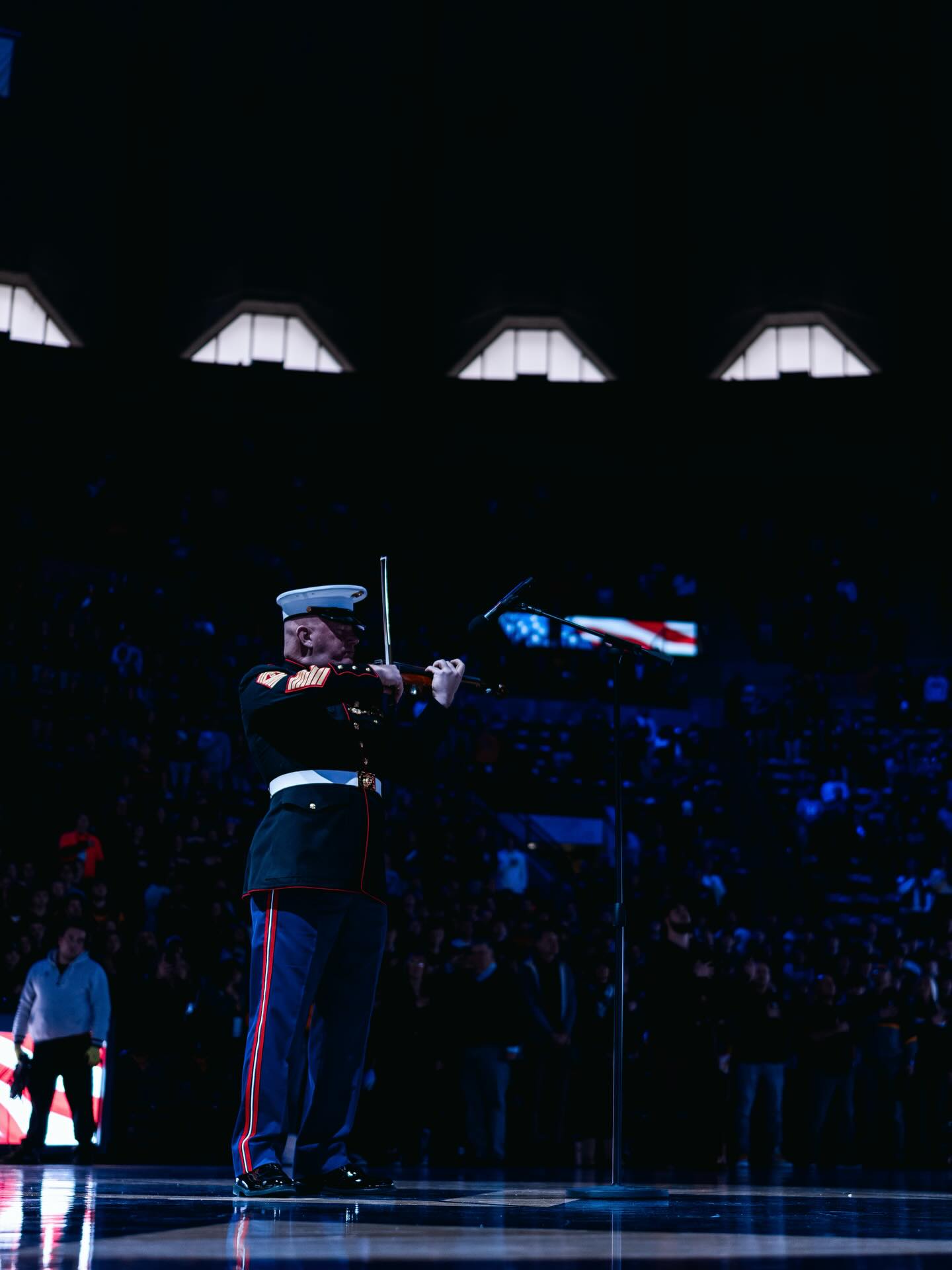 🇺🇸🇺🇸

Always a pleasure to have Retired Marine Violinist of The White House, Master Gunnery Sergeant Peter Wilson in the house to perform our national anthem!