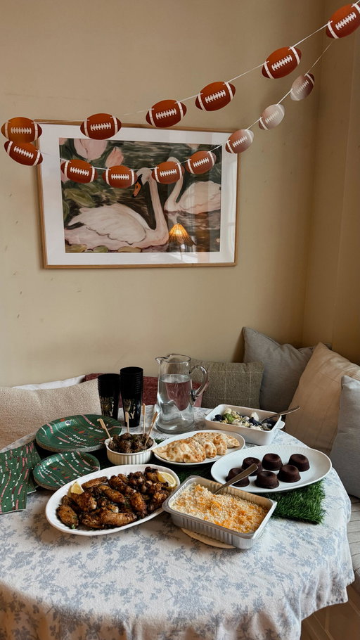 Gameday at The Miller’s made easy by @wildforkfoods 🏈🫶🏻 Affordable AND delicious! #WildForkPartner #gamedayparty #hosting