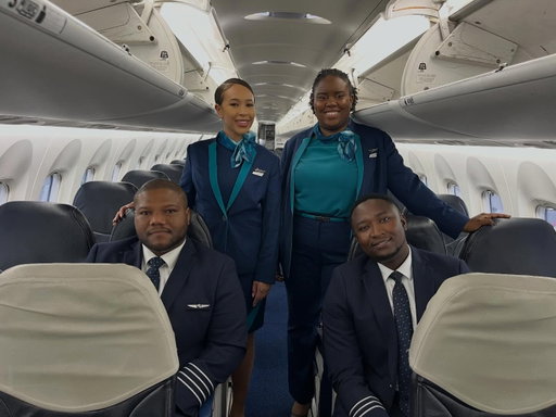 Kicking off Black history month with two all-Black crewed flights—one from YYC and one from YYZ—along with an all-Black cabin crew out of YYC. We are proud to honour our team members and share their successes and stories in aviation. Stay tuned for more this month. 💙✈️
#BlackHistoryMonth #WestJet #Aviation

Nous lançons le Mois de l’histoire des Noirs avec deux vols avec des équipages entièrement composés de personnes noires — l’un au départ de YYC et l’autre de YYZ — ainsi qu’un autre vol avec un personnel de cabine entièrement composé de personnes noires au départ de YYC. Nous sommes fiers de rendre hommage aux membres de notre équipe et de partager leurs réussites ainsi que leurs aventures dans l’univers de l’aviation. Restez à l’affût pour d’autres annonces au cours du mois. 💙✈️
#MoisDeLHistoireDesNoirs #WestJet Aviation