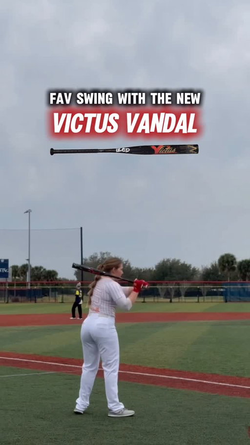had a few good ones but this one was my fav swing from the challenge cup swinging the black @victusslowpitch vandal. 🖤

🔗 in bí0 to get yours. 

#slowpitch #slowpitchsoftball #usssaslowpitch #softball