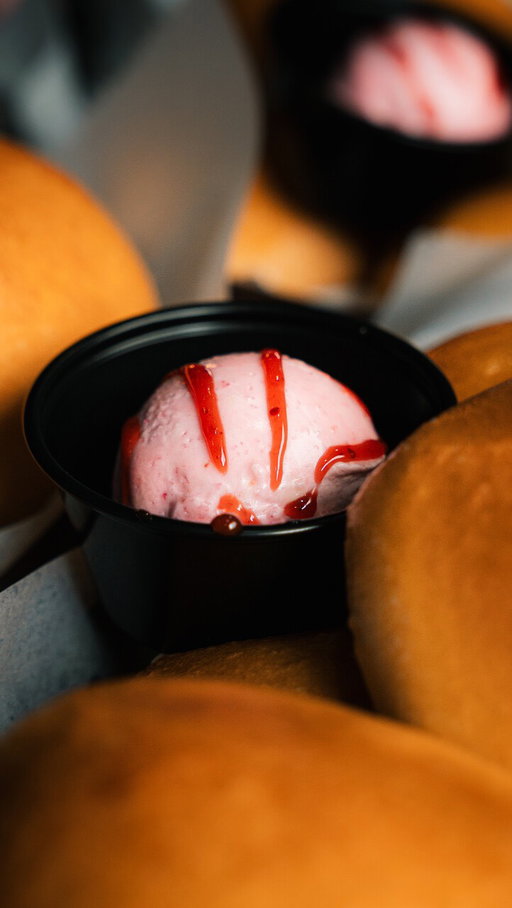 Spread the love this February with our Butter of the Month: PINK BERRY BUTTER 💗🍓🧈

*Pink Berry butter available for Logan’s Rewards Members for a limited time. Not available in NC, SC, CA, and Augusta,GA.