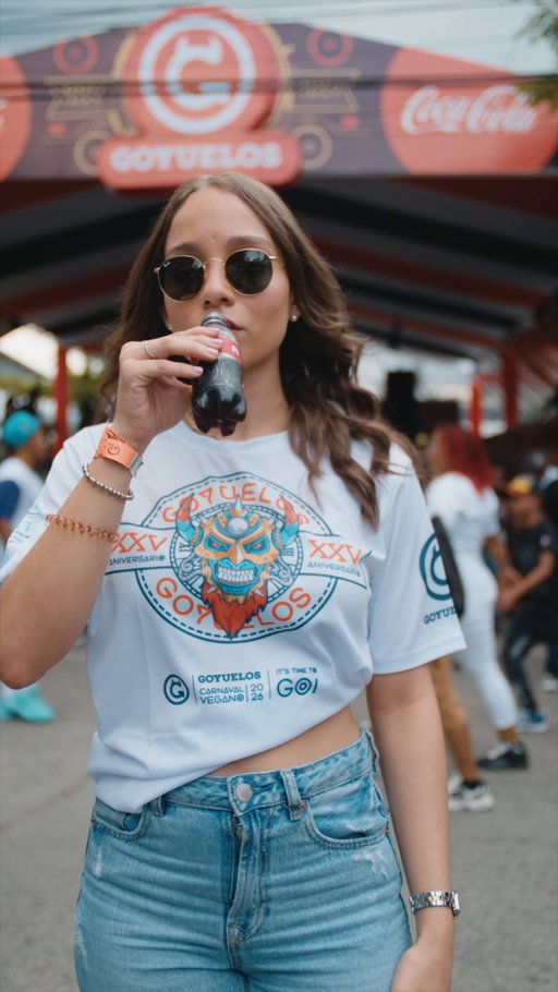 ¡La alegría está a tope! Reportando desde el Carnaval de La Vega para refrescar cada instante.
