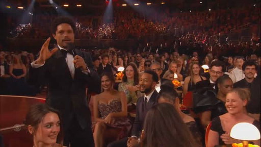 #Grammys host #TrevorNoah jokes about Nicki Minaj during his opening monologue

From CBS/Recording Academy