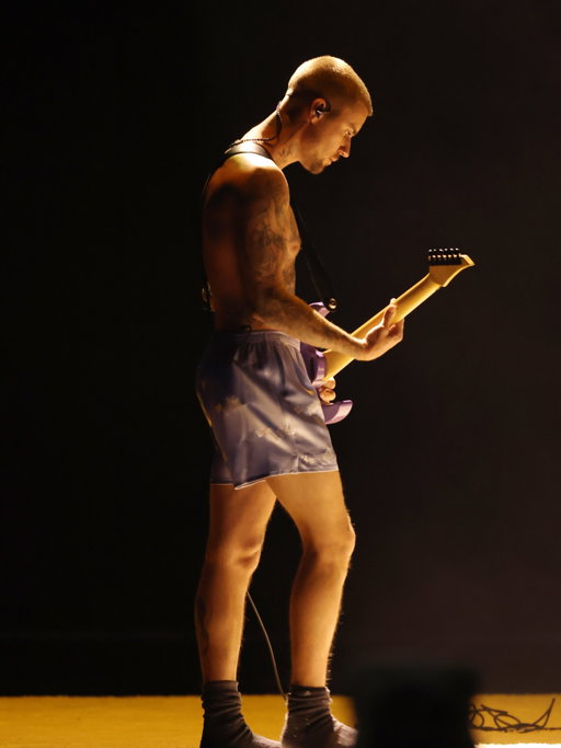 Justin Bieber returned to the GRAMMYS stage for a stripped down version of “YUKON.” Quite literally. Somebody check on the Beliebers ASAP.
