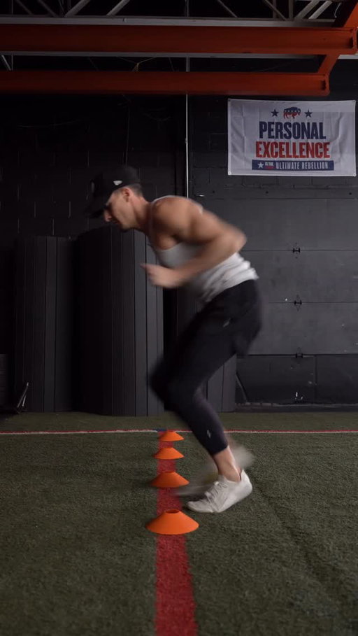 Cone Drills To Build Speed & Agility

🔥 Cone drills are a staple in my programming for a reason. How you stop. How you re-accelerate. How your body organizes itself under change of direction.

💪🏽 I use work like this with athletes and adults who want to move well, stay sharp, and keep their body capable long-term. Nothing here is random.
It all fits into a bigger system.

📥 If you want access to this full workout inside my app, DM HPLS.

#speedandagility #athlete #plyometrics