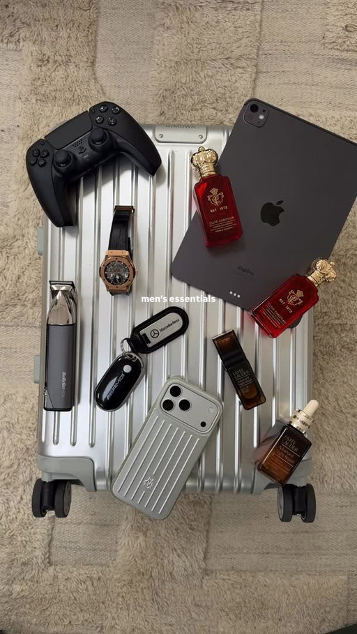 Some things a guy needs… 😎

#mensessentials #mensfragrance #iphone17pro #mensskincare #mercedesbenz