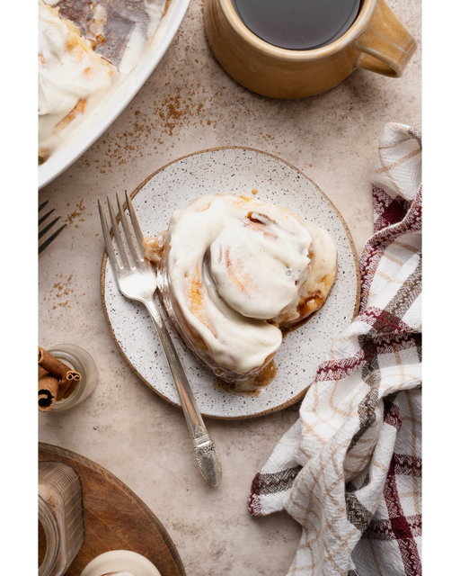 📸 small batch cinnamon rolls for @krolls_korner