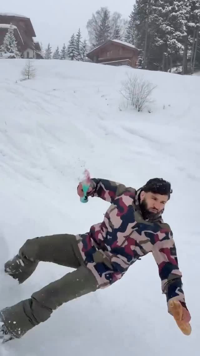 Arman Tsarukyan snowboarding and being served food on the mountain 😳😂