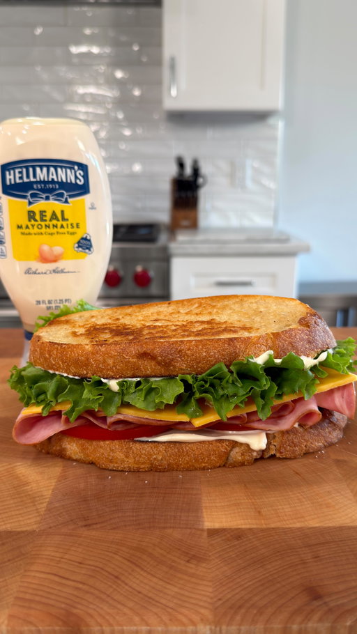 This Meal Diamond sandwich with @hellmannsmayonnaise is so good! Recreate this sandwich and stay tuned for what Hellmann’s is dropping on 2/8 during the Big Game! Click the link in my bio for the recipe. #HellmannsPartner