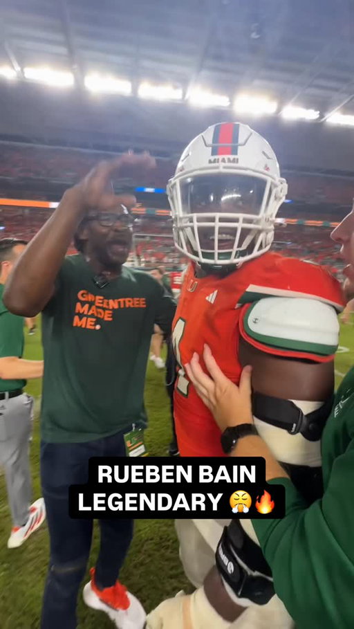 HOMETOWN HERO. BAIN BROUGHT THE CITY BACK 🤩4️⃣ @ba1nnn 

Miami DL Rueben Bain is the BEST in AMERICA. Legend in his city.