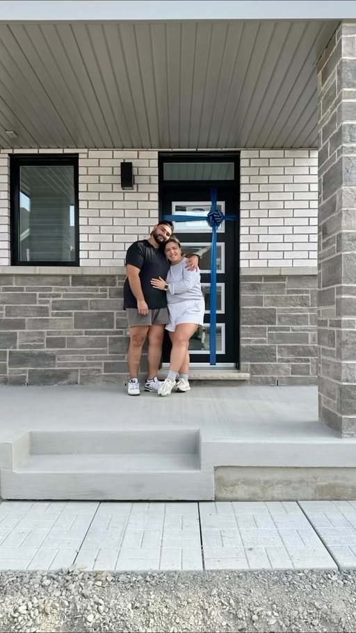 From a 2025 goal to a 2026 reality!

What started as a New Year’s intention turned into design appointments, site visits, and finally, a place to call home.

Thank you @alessyadilena for sharing your journey with us!

#mattamyhomes