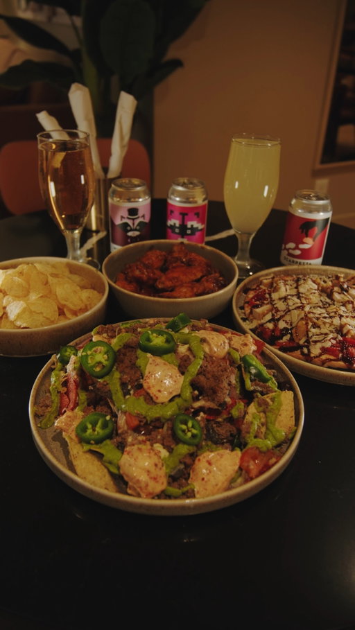 The snacks are ready. The drinks are cold. Game day starts here. 🏈🍻

Join us on Super Bowl Sunday, February 8, for Ultimate Loaded Nachos, Union Wings, and $7 Bandit Brewery beers.

Tag your crew and come hungry. 😉