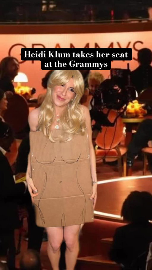 A for effort👏👏💃
.
.
#grammys #redcarpet #heidiklum