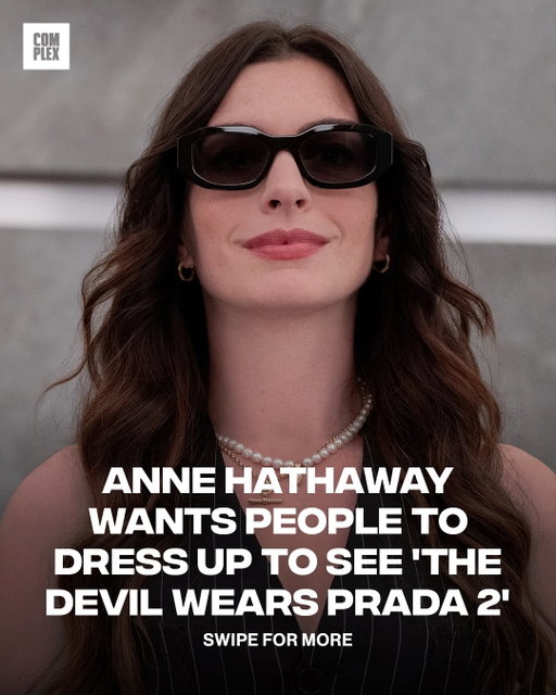 Showing up to the AMC in an outfit Miranda Priestly would approve of. 👠

(via @voguemagazine )