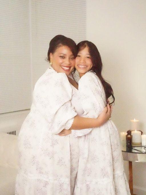 AD| The sweetness of slowing down.
At home with my bestie girl, matching @eileenwestdesigns pajamas, nowhere to be, nothing to rush. Just presence, laughter, and the kind of moments you wish you could bottle forever.

These are the precious moments, soft, simple, and full of love. ✨

#eileenwest #eileenwestnightgowns 
#SlowLiving #MotherDaughterMoments  MatchingPJs