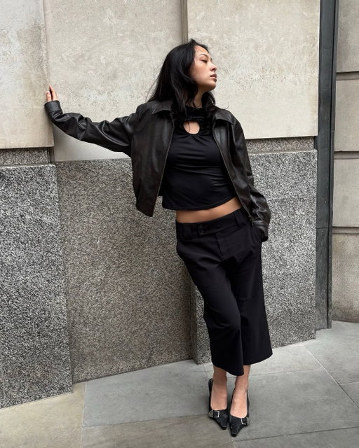 Monochromatic dressing, the New Modernity way with @urbanrevivo

#URBANREVIVO #URWhoYouAre