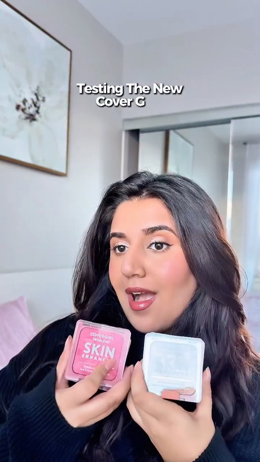 Testing Out The New Luminous Baked Blush & Bronzer from @covergirl ✨

Shade- Strawberry Drizzle 🍓
Shade- Caramel Truffle 🍮

#covergirl #ad