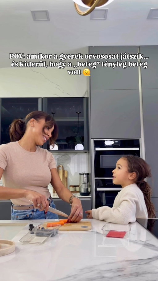 Amikor egy teljesen ártatlan óvodai sztori
anya fejében máshogy folytatódik.

Baciszezonban rögtön nyúlunk a parajdi immunerősítők után… Megelőzésre és tűzoltásra is! Megtaláljátok őket a NARAS KIDS webshopjában!

#sajatvallalkozas #momlife #fun #immunerosites #parajd