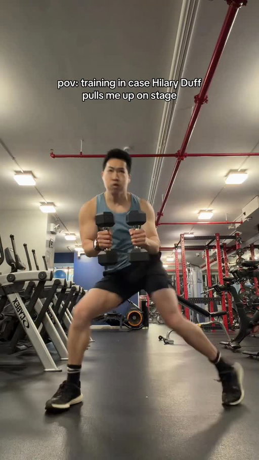 ok but why was that actually so hard 😭😭 probably should have done lighter weights 💀 @hilaryduff 

#hilaryduff ib:@mgjohns