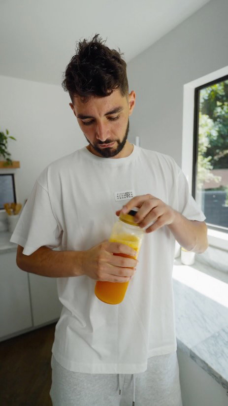 Post-practice. Post-game. Post-up. This is the go-to. Trusted by athletes, used by everyday movers. Recovery stays in the rotation. @tyjerome_