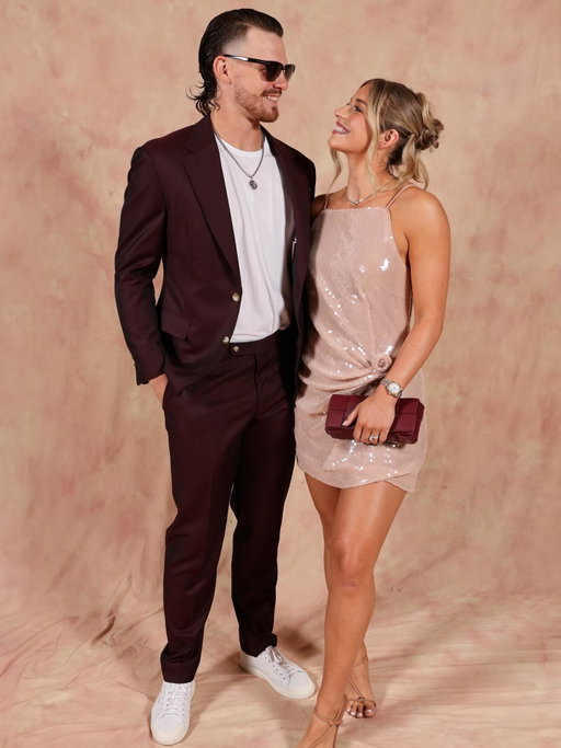 Happy Birthday to my beautiful wife!! Thankful for everything you do for me!💙