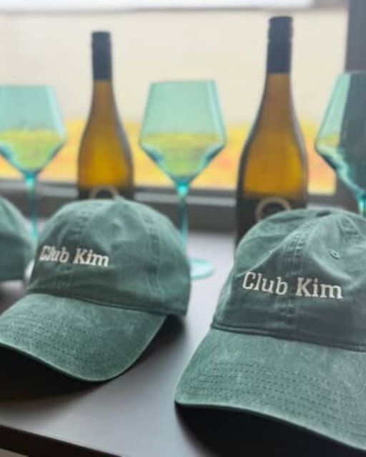 Feeling sporty at Club Kim 🏸

#KimCrawford #ClubKim #GoodTimesGoodWine

📸: @pathtohappiness