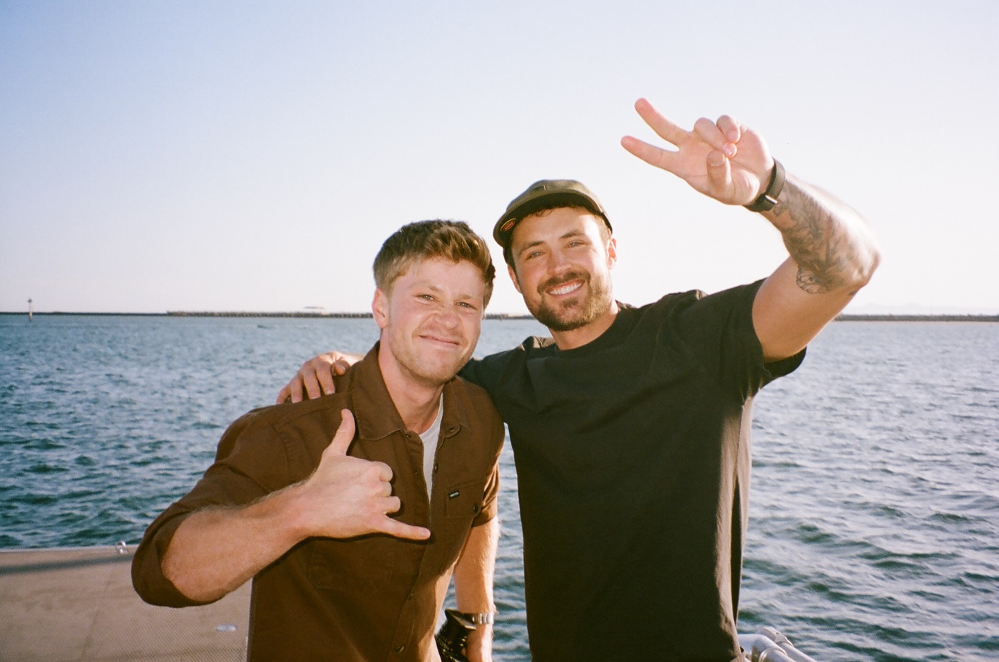 Our underwater Jive is coming soon 🤞
@robertirwinphotography 

📷 @micajahstude