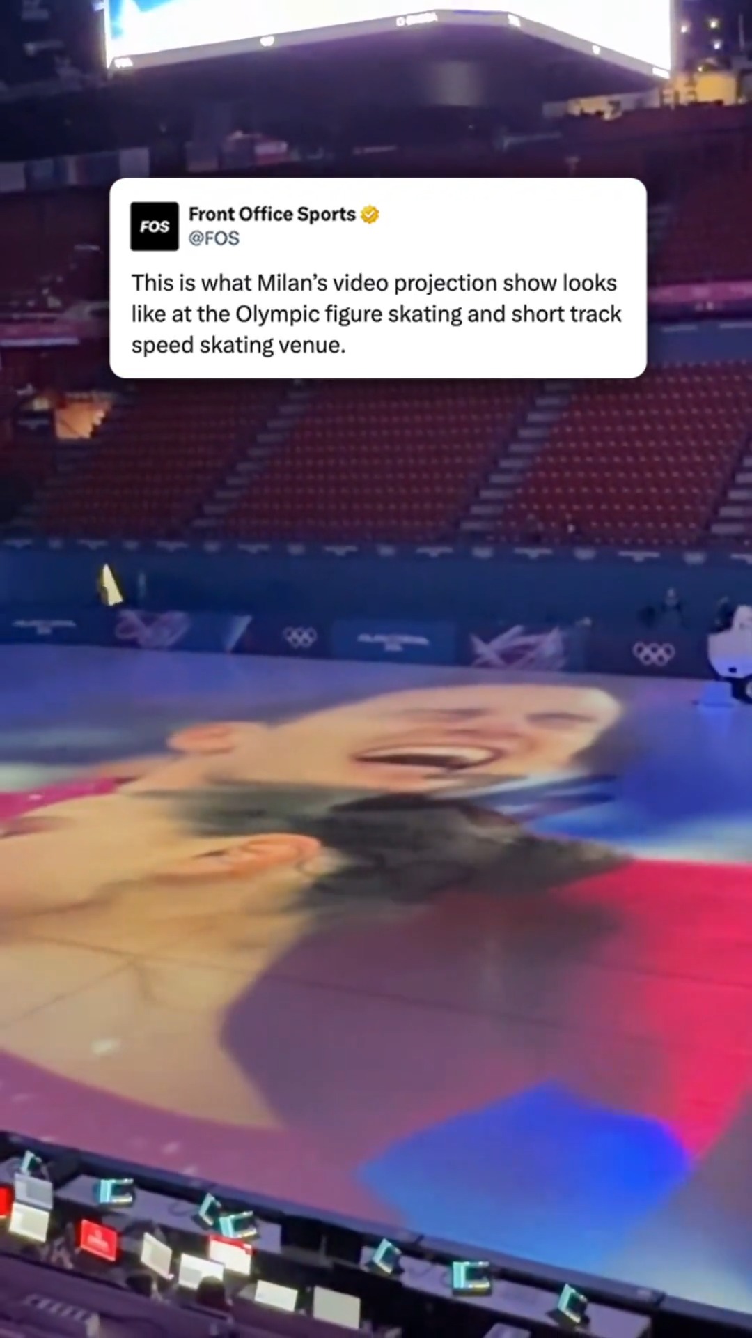 Milan’s ice projection show lights up the Olympic venue during a test run ahead of the 2026 Winter Olympics.

(🎥 via @drheroux)