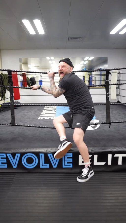 Why are you running 🤷🏿‍♂️
-
@arron_crascall