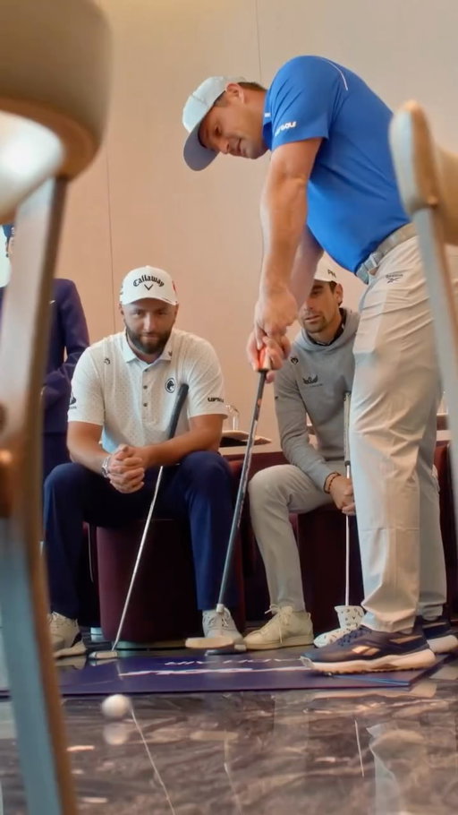 A year after the Approach challenge, the golf challenge returns with LIV Golf stars ⛳️
With a sneak peek of our Hafawa Lounge 😉
 
‎تحدي تعرفونه يعود من جديد، وهذه المرة مع لقطات حصرية من صالة حفاوة 😉
‎نجوم ليف جولف في تجربة مختلفة ⛳️🤩

#طيران_الرياض 
 #RiyadhAir