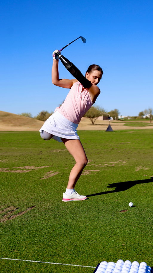 Happy to have @lulu.gribbin back with us at the @wmphoenixopen again this year!

The 17-year-old para-athlete, who survived a shark attack in 2024, is the founder of the Lulu Strong Foundation, which has a mission to advance prosthetic technologies for amputees.