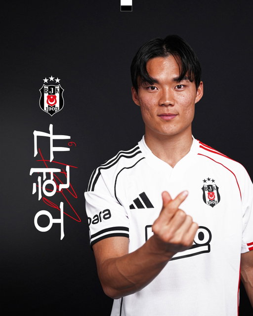 베식타시 역사상 첫 한국인! 🇰🇷
Welcome to Beşiktaş, Oh! 🦅

#ThisIsBeşiktaş | #WelcomeHyeongyuOh