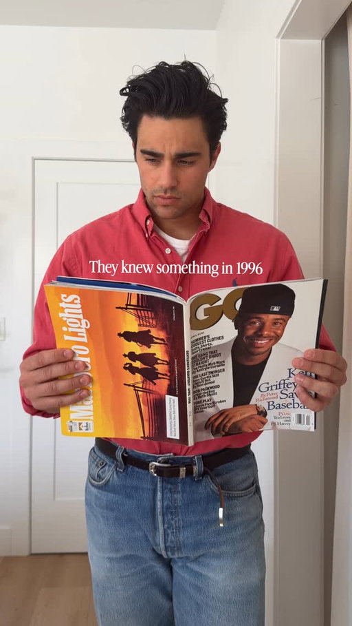 Picked up some vintage 90’s copies of @gq Magazine for inspo. More issues to come! 
.
.
.
#90sfashion #90sstyle #vintagemagazine #gq #vintagefashion