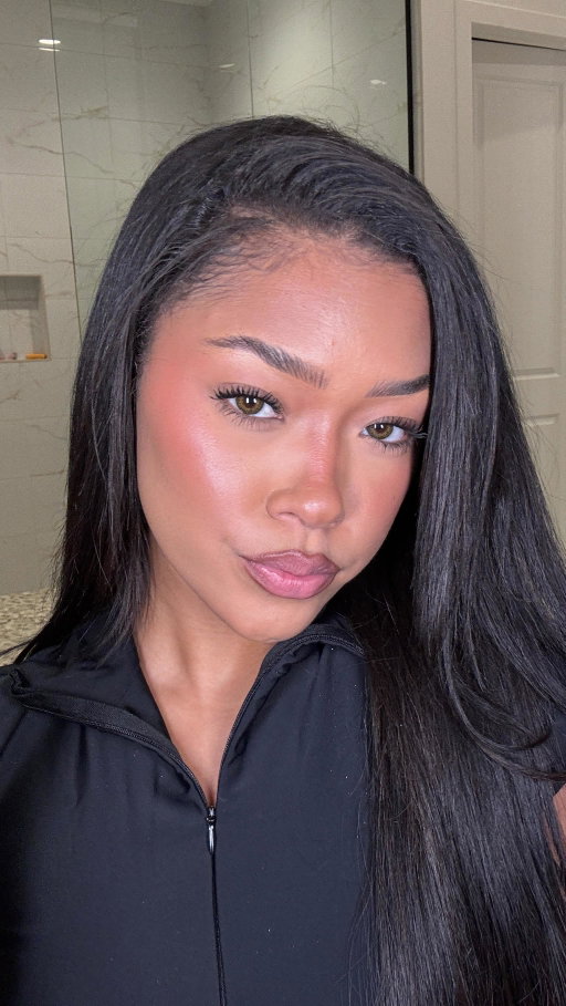 THIS is what lashes look like when everything about a mascara is formulated to give you the most LENGTH! This is what I’m talking about. The NEW @lorealparis Extensionist mascara 😍 #LOrealParisPartner #LOrealParisMakeup
