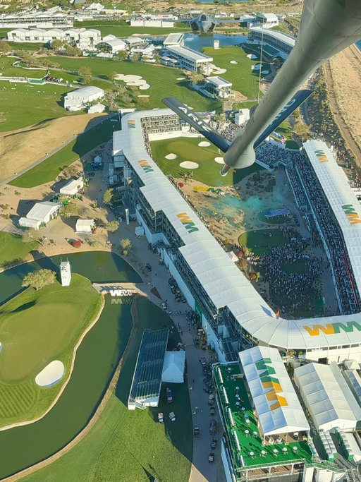 What 👏 a 👏 view! 

Incredible views flying over @tpcscottsdale today at the @wmphoenixopen for the @whoop Shot of Glory!⛳️🇺🇸

#wmphoenixopen #thunderbirdscharities