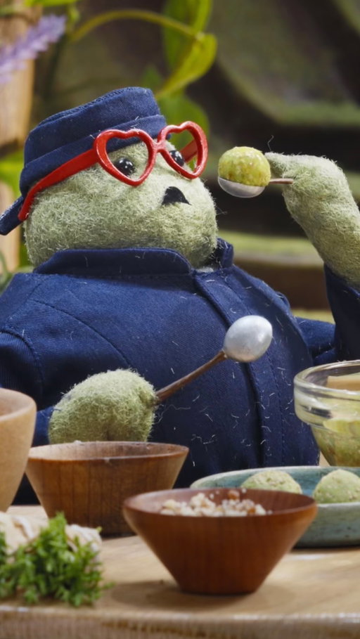 Chef has been training NON-STOP for his new position at @ikea ⚡️ 

He’s been pretty top-secwet about it all, but we have heard the Flashdance soundtrack on repeat coming from his Stump kitchen. 

Our fwends at @ikea have been great about keeping the Tiny Team up to date on everything Cheffy will need for his new role as their Plant-Based Chef! 🌱 

We cannot WAIT to try their new falafel balls that TC has been working so hard on perfecting! 

Have you tried the new @ikea plant-based falafel balls? And for our Aussie fwends, get excited because they’re coming to Australia this April! 🧆 

#ikeaxtinychef