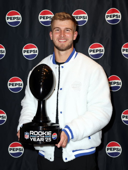 A rookie season worth celebrating. Congrats to Pepsi Zero Sugar @nfl Rookie of the Year @tylershough 🏆 #BrandPartner