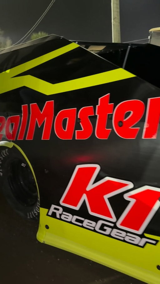 Not bad for an asphalt guy. Having fun, and looking forward to recording more laps here at @volusiaspeedway .
@sealmasternet @k1racegear @campersinnrv
@wehrsmachine @globebrand @fxdworkwear @bellhelmets @eibach_world @fox @offaxispaint @mpi.innovations @trimaxxgraphics @mayhemwheels @beamtrailersales @dynamicdrivelines @fkrodends @ultimate_equipment_rentals @victoryseats @impactfoam @reradioz