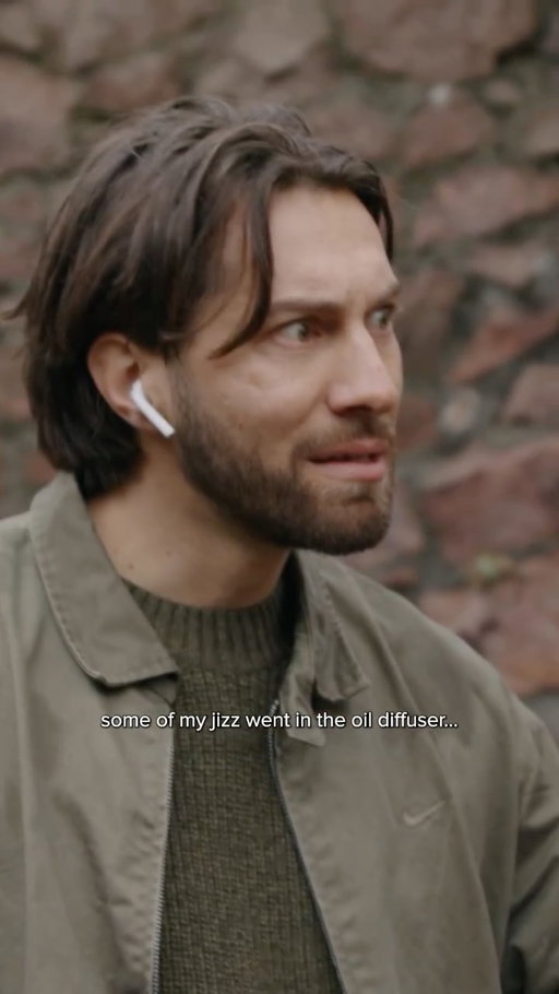 Why you don’t talk to strangers.

Filmed by @nickwildingdp