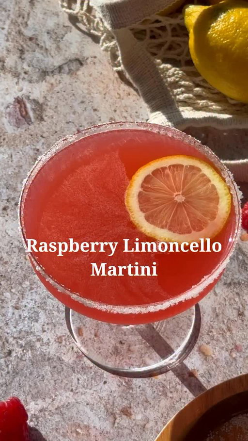 🍋

Raspberry Limoncello Martini 

6 raspberries 
.5 oz fresh lemon juice
.5 oz orange liqueur 
1.5 oz limoncello 
1.5 oz vodka (I used Citron)

Start by muddling the raspberries and lemon juice in a cocktail shaker. Add orange liqueur, vodka, and limoncello. Shake well with ice and double strain into a martini glass rimmed with sugar. 

#limoncello #limoncellomartini #raspberrylimoncello #lemonmartini #cocktailrecipes