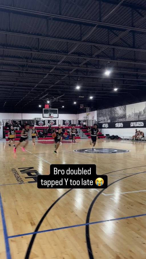 Just a split second late 😤 Gotta respect the effort though! 🔥
.
.
.
.
Best Men’s basketball league. Adult basketball near me. Men’s basketball near me. #neverwashed #mensbasketball #adultbasketball #brodieathletes #Bestleagueintheworld adultleague mensleague