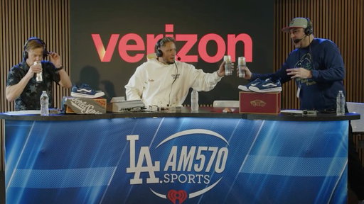 “My favorite beer, right here.”

World Series hero and Sapporo superfan (with the tattoo to prove it) Miguel Rojas @miggyslocker joined @petrosandmoney to talk his love of Japanese culture, people and his favorite beer, Sapporo.

Kanpai, Miguel!

#Dodgers #LADodgers #MiguelRojas #PetrosAndMoney #sapporobeer