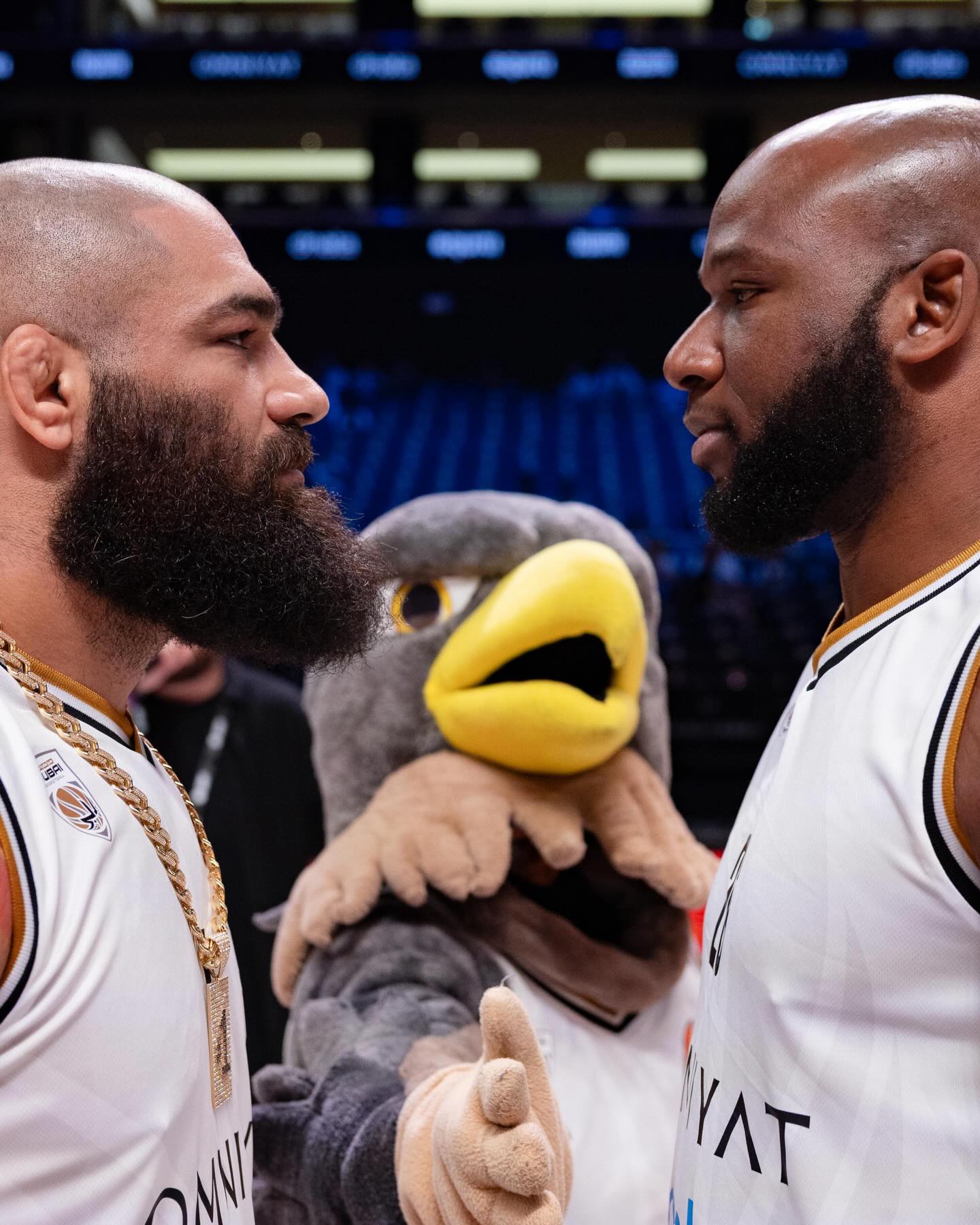𝙃𝙀𝘼𝙑𝙔𝙒𝙀𝙄𝙂𝙃𝙏 𝘾𝙇𝘼𝙎𝙃 𝙄𝙉 𝘿𝙐𝘽𝘼𝙄 🇦🇪

Pouya Rahmani and Karl Williams face off before @dubaibasketballclub clash with Real Madrid in the @cocacolaarena where everything will go down on Saturday! 

@visit.dubai 

#RoadToDubai | Saturday, February 7th | Dubai, UAE | Prelims 9AM EST | Main Card 12PM EST | 📺Streaming on the ESPN App