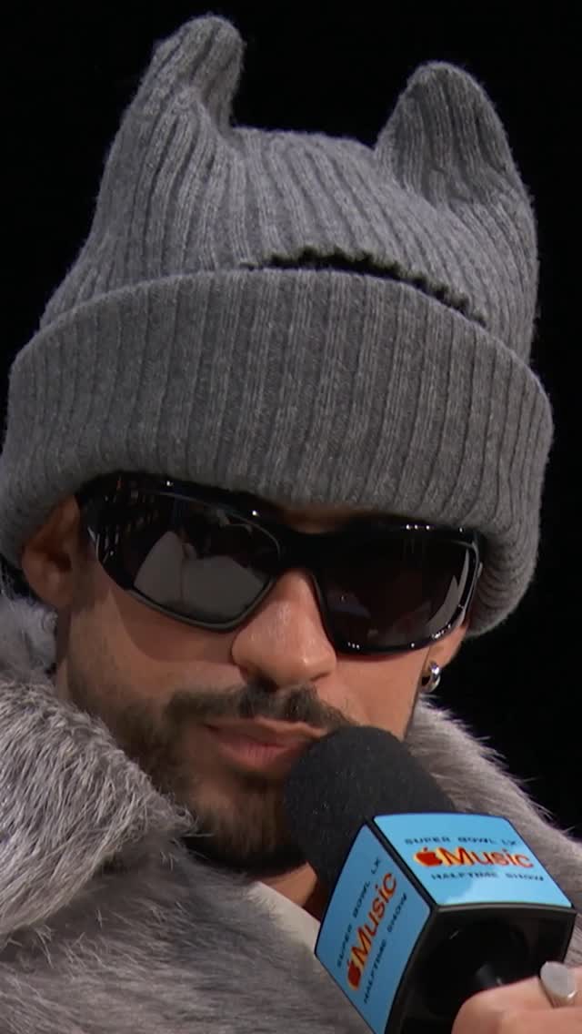 @badbunnypr se siente agradecido de presentarse este domingo en el #AppleMusicHalftime Show del #SBLX

Bad Bunny is feeling grateful to perform this Sunday at the #AppleMusicHalftime Show at #SBLX.
