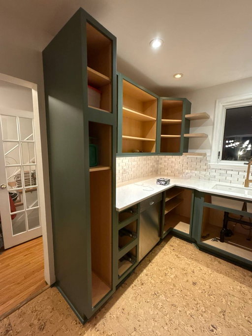 Say hello to this newly painted kitchen 🌿😍 
Our customer swapped her bold emerald green cabinets for Sherwin Williams 6187 Rosemary. This green gives the space a fresh organic feel. 

Looking to repaint your kitchen, laundry room or bathroom cabinets? Give our office a call today to book your free quote 204 452 3633 📱 

#winnipeg #manitoba #paint #beforeandafter #kitchen 
@sherwinwilliams