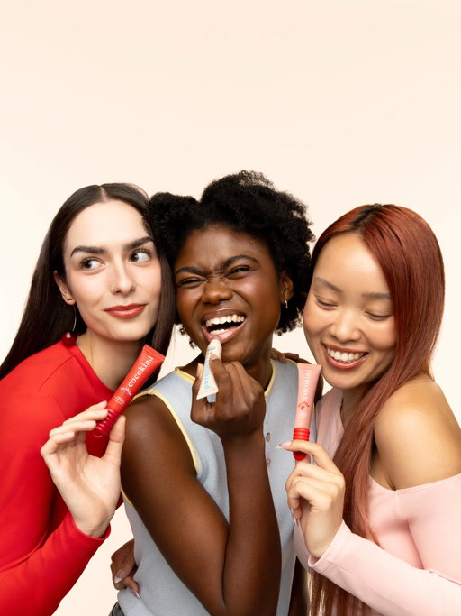 Your lips new obsession! 💋
Our brand NEW limited-edition collaboration with @cocokind @drinkolipop is available exclusively at cocokind.com and @ultabeauty 

Lip balm flavors: 
🍒 Cherry Cola - an universal cherry red 
🍓 Strawberry Vanilla - a bright strawberry pink
🍦 Cream Soda - a clear shimmer
Plus new OLIPOP inspired charms, $5, sold separately. 

What it is?
💕 lip treatment with flavors designed with sensitive skin in mind, clinically tested on sensitive skin to show no irritation

What does it feel like?
💕 glides on smooth with a soft, cushiony feel

What does it do?
💕 locks in hydration with ceramides + peptides and blurs lips for a fuller, plump look