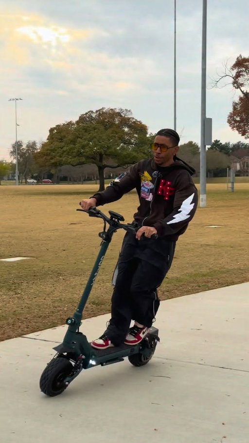 Power that turns heads ⚡️
Performance that speaks for itself.

GOTRAX GX3 🔥

#gotrax #escooter #eletricscooter